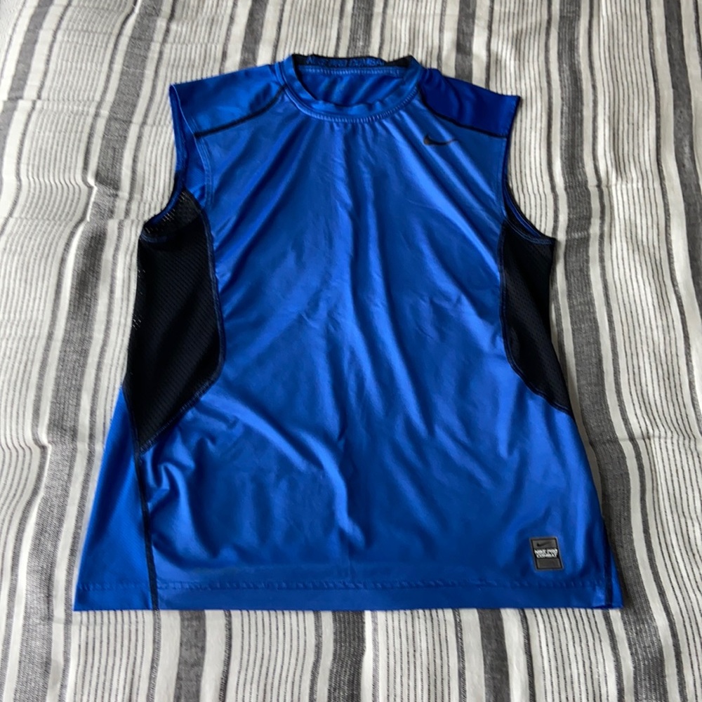 Nike Cutoff Sleeve